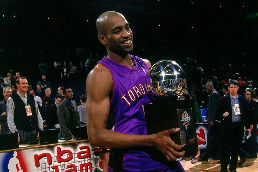 开云体育官网-关于NBA常规赛今晚走向成谜，多伦多猛龙豪取连胜，震撼外界，更衣室氛围转暖的信息