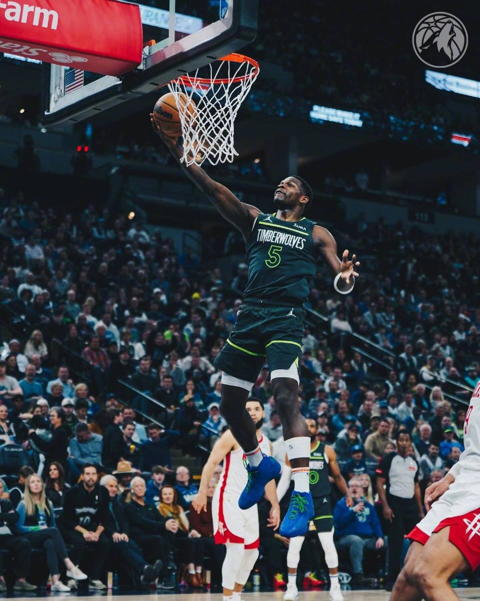 kaiyun-包含这也行？那不勒斯强势反弹备战英超冲刺阶段明尼苏达森林狼刷新队史纪录，尼斯围绕意大利杯内部沟通的词条